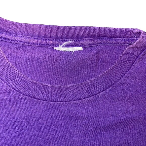Los Angeles Lakers Mens Tee Shirt Size XL Purple Y2k Crew Neck Casual - Picture 5 of 11